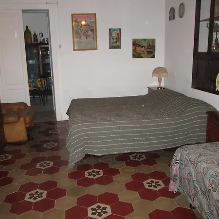Pomelia Apartment *