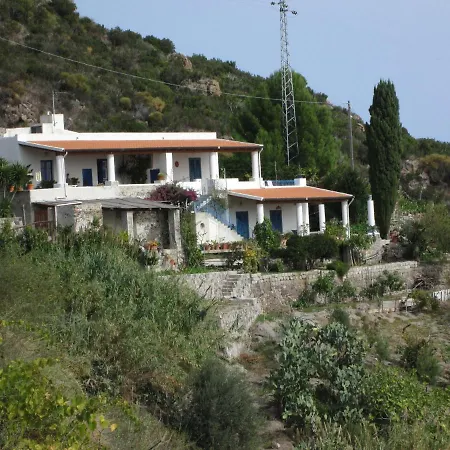 Pomelia Apartment *